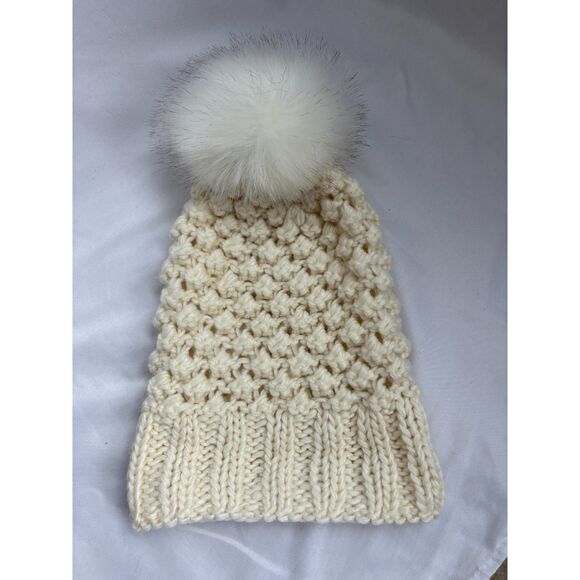Free People Chunky Knit Pom Pom Beanie Hat Cream One Size Wool Classy Winter - Picture 4 of 8
